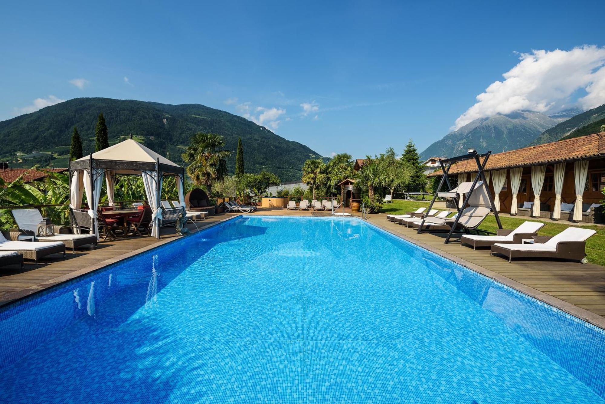 Ruster Resort Lagundo Exterior photo